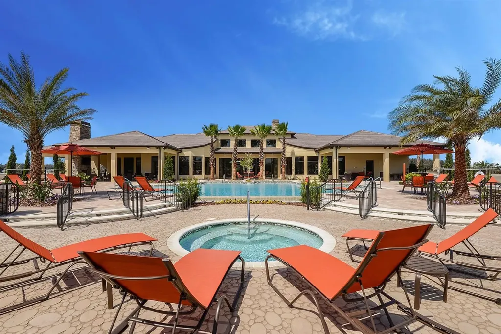13937 Swallow Hill Drive Lithia FL 33547