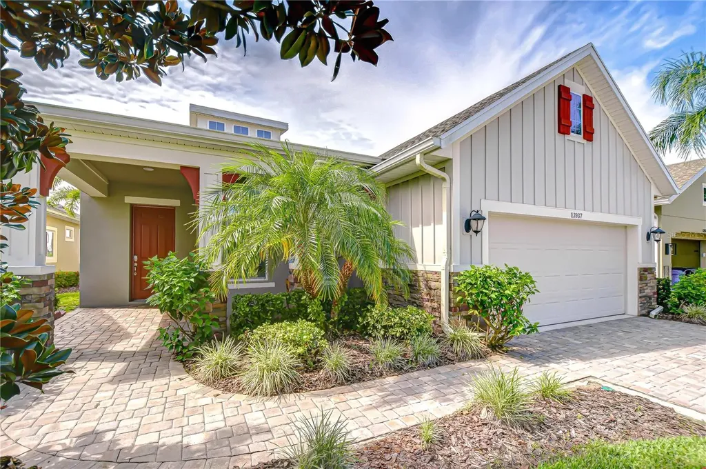 13937 Swallow Hill Drive Lithia FL 33547