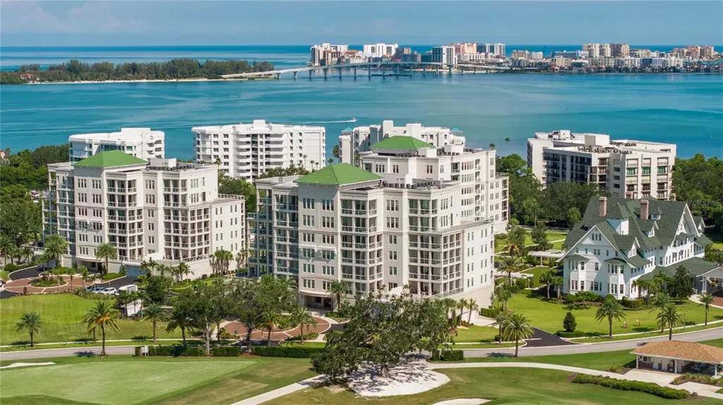 85 Belleview Boulevard Belleair FL 33756
