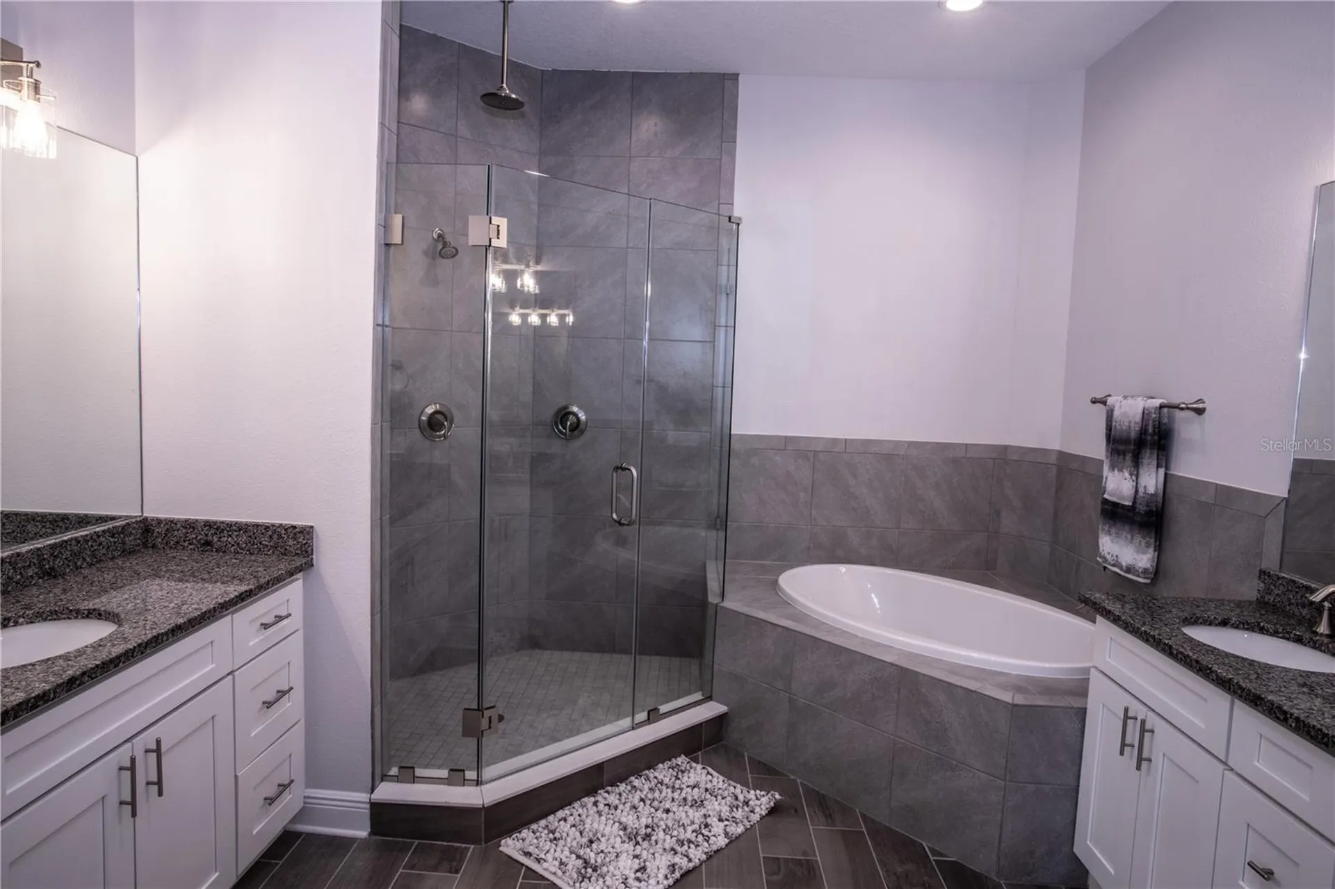7611 34th Ave W Bradenton FL 34209