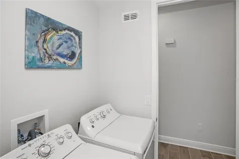 7611 34th Avenue W Bradenton FL 34209