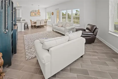 7611 34th Avenue W Bradenton FL 34209