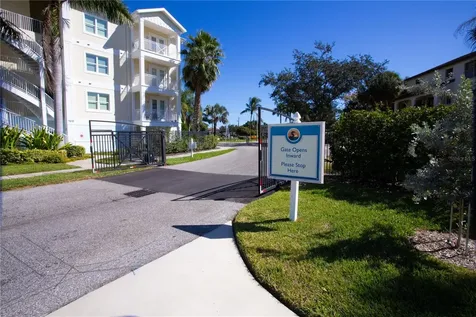 7611 34th Avenue W Bradenton FL 34209