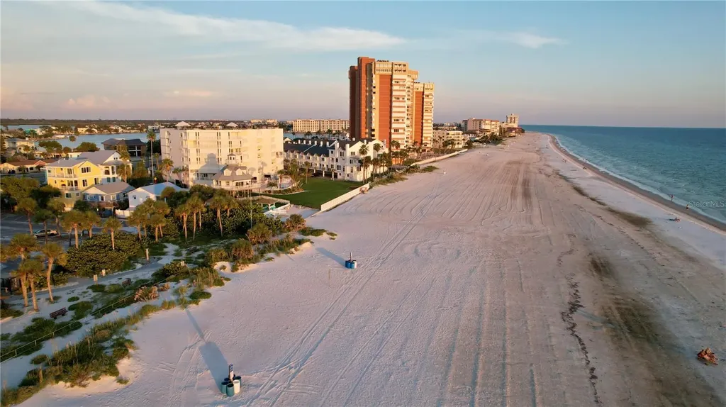 415 180th Avenue E Redington Shores FL 33708