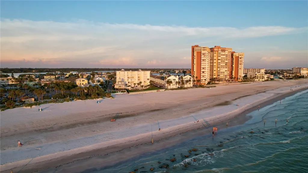 415 180th Avenue E Redington Shores FL 33708