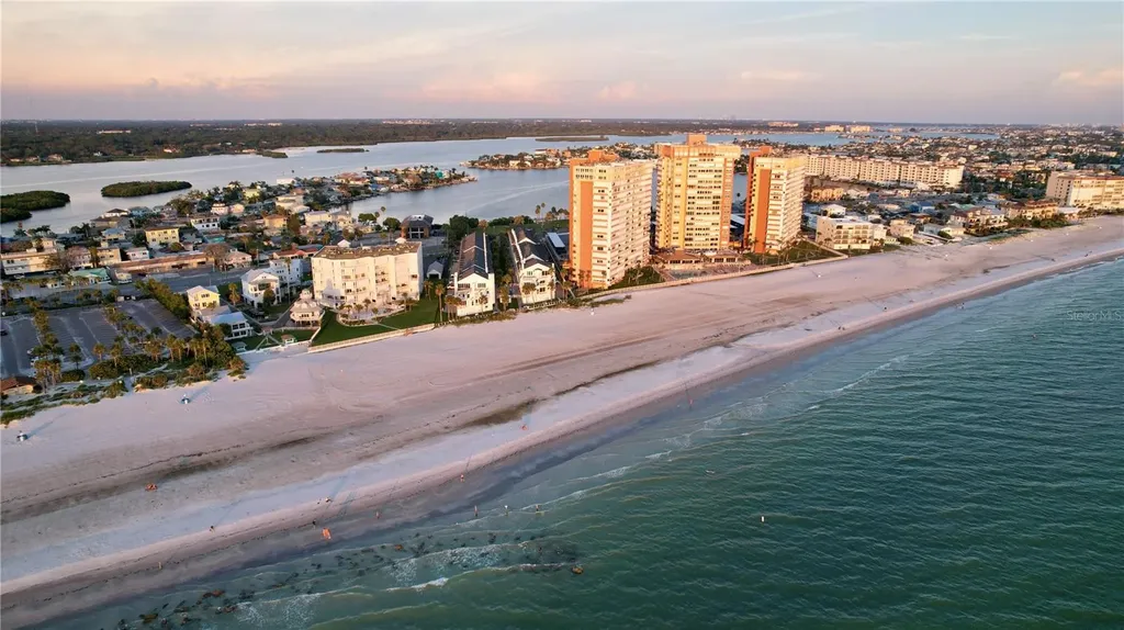 415 180th Avenue E Redington Shores FL 33708