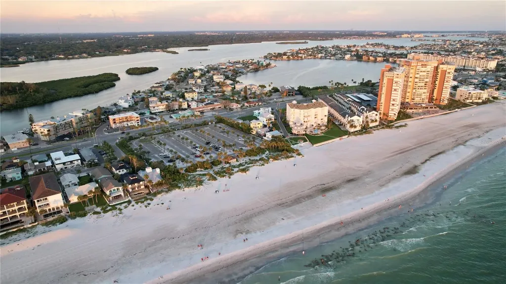 415 180th Avenue E Redington Shores FL 33708
