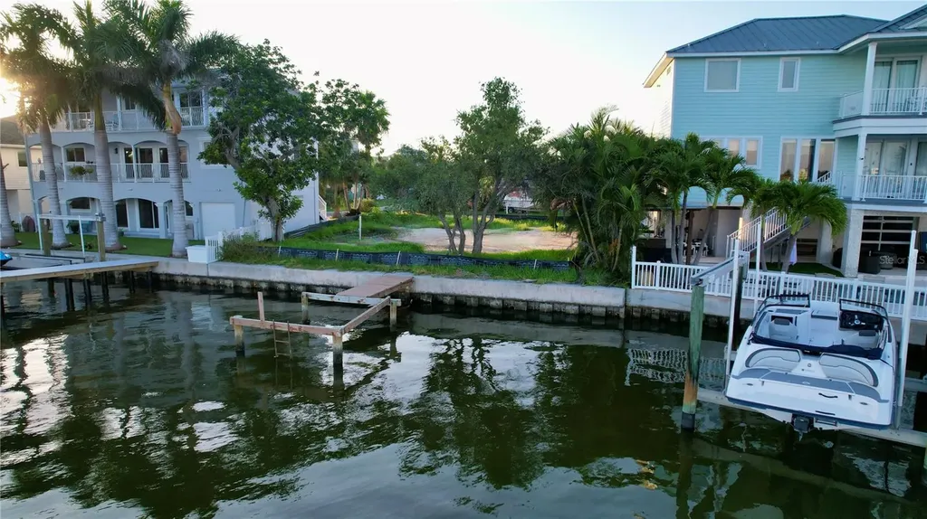 415 180th Avenue E Redington Shores FL 33708