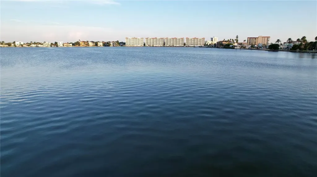 415 180th Avenue E Redington Shores FL 33708
