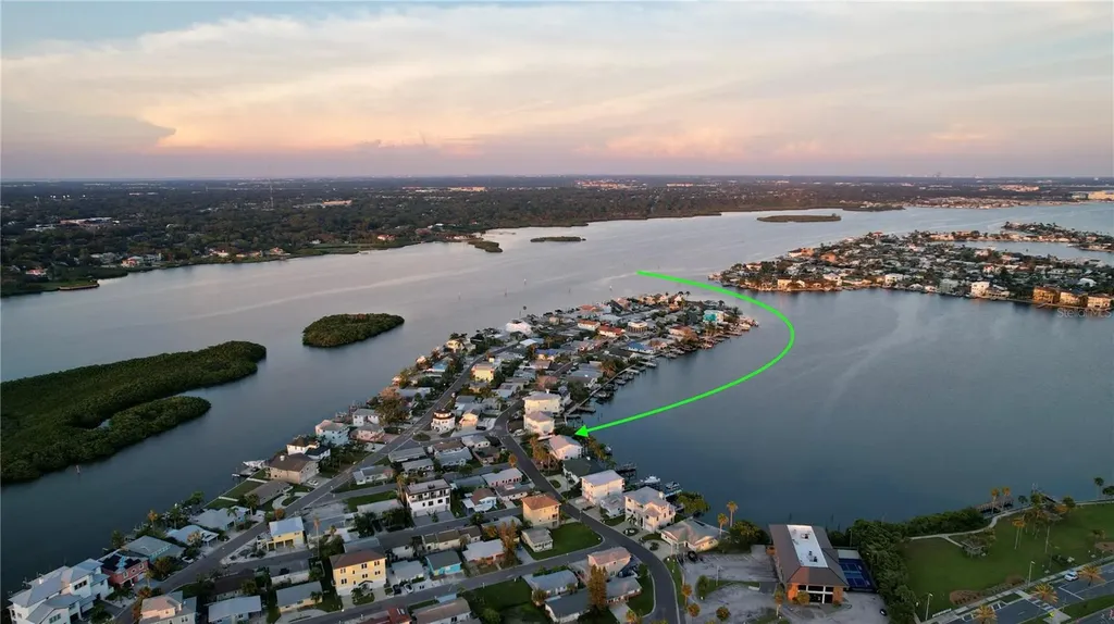 415 180th Avenue E Redington Shores FL 33708