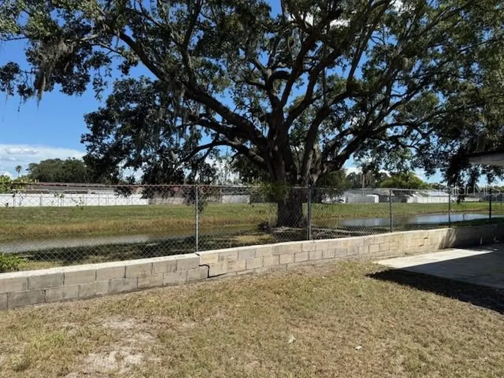 2539 Christine Drive Kissimmee FL 34744