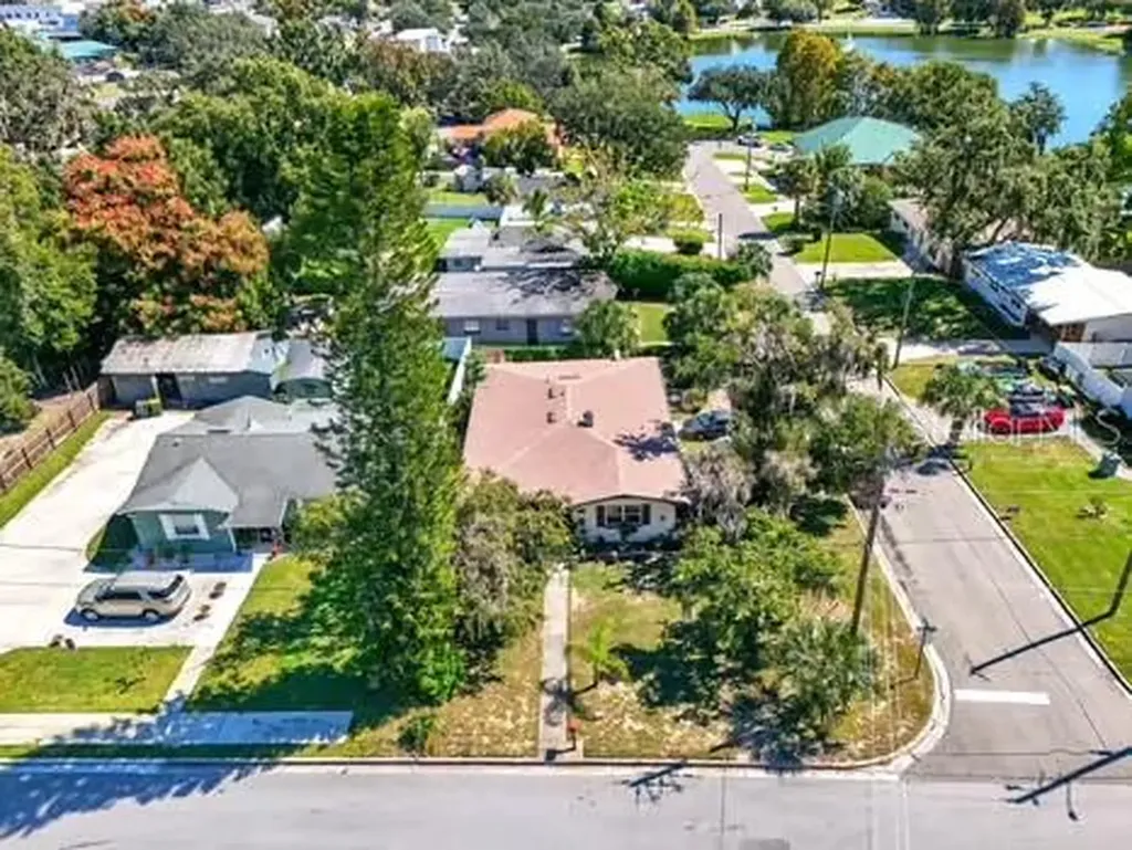 883 10th Street Clermont FL 34711