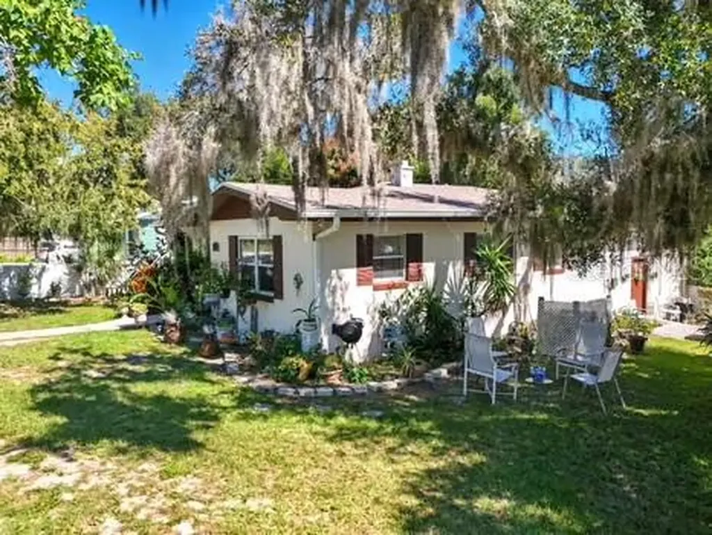 883 10th Street Clermont FL 34711