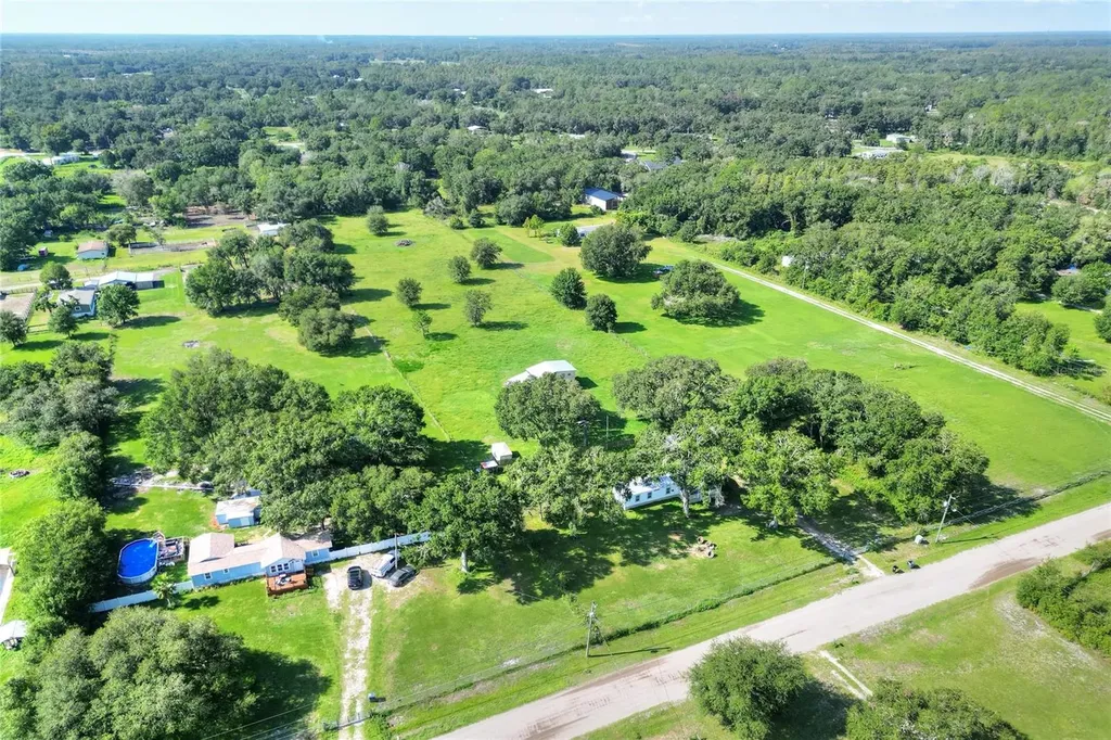 12552 Farmettes Road Lakeland FL 33809