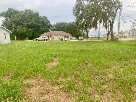 2904 Park Street Eaton Park FL 33840