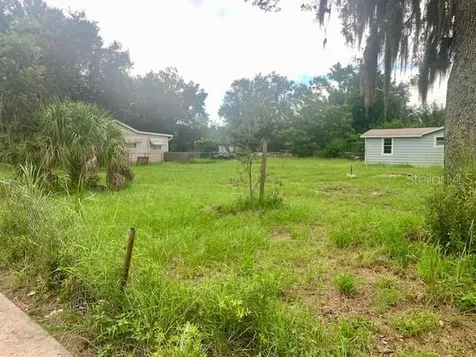 2904 Park Street Eaton Park FL 33840