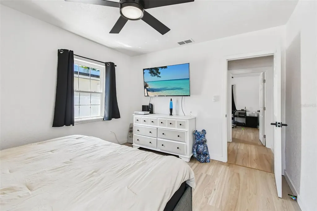 4728 9th Avenue N St Petersburg FL 33713