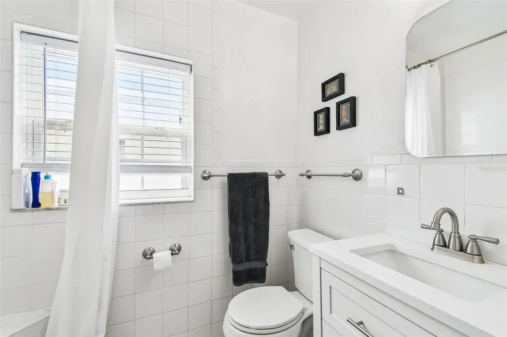 4728 9th Avenue N St Petersburg FL 33713