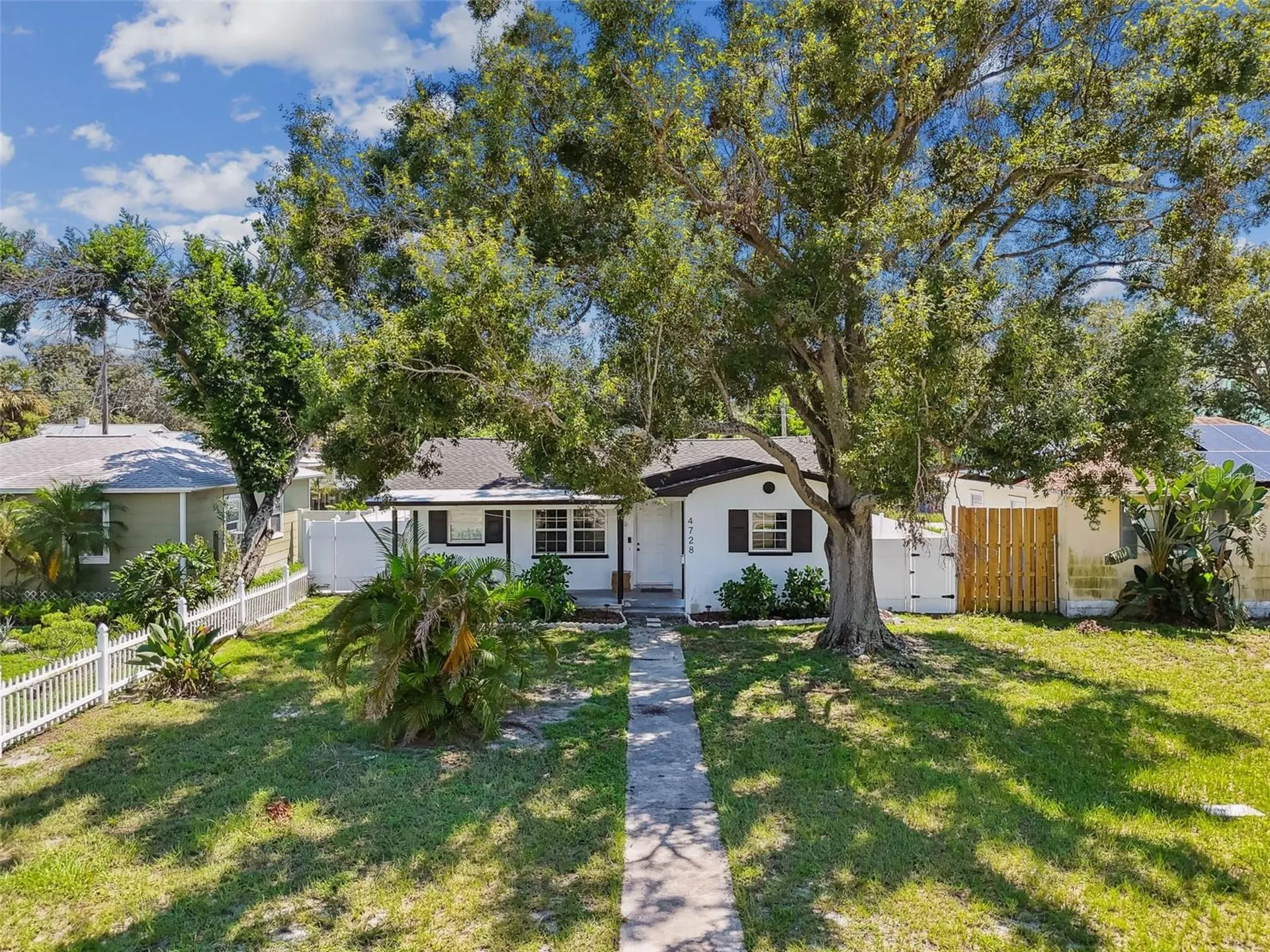 4728 9th Avenue N St Petersburg FL 33713