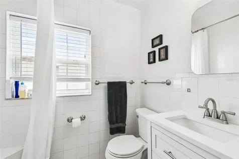 4728 9th Avenue N St Petersburg FL 33713