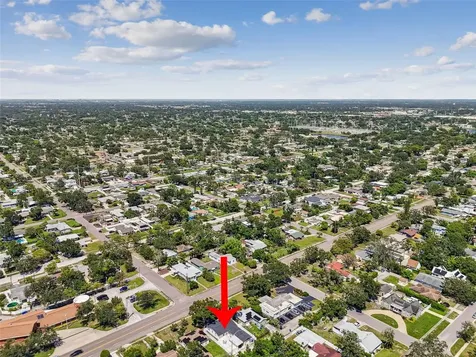 4728 9th Avenue N St Petersburg FL 33713