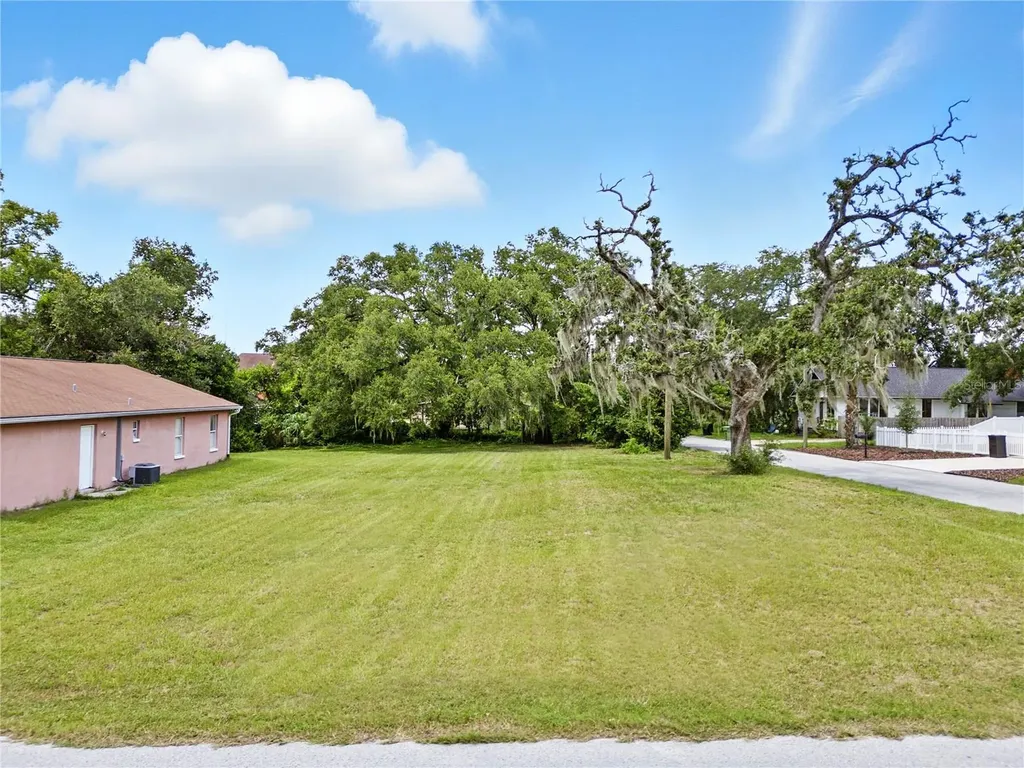 301 W Kentucky Avenue Tampa FL 33603