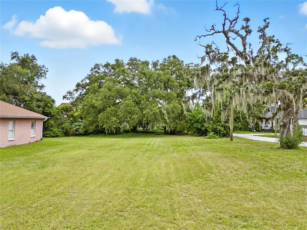 301 W Kentucky Avenue Tampa FL 33603