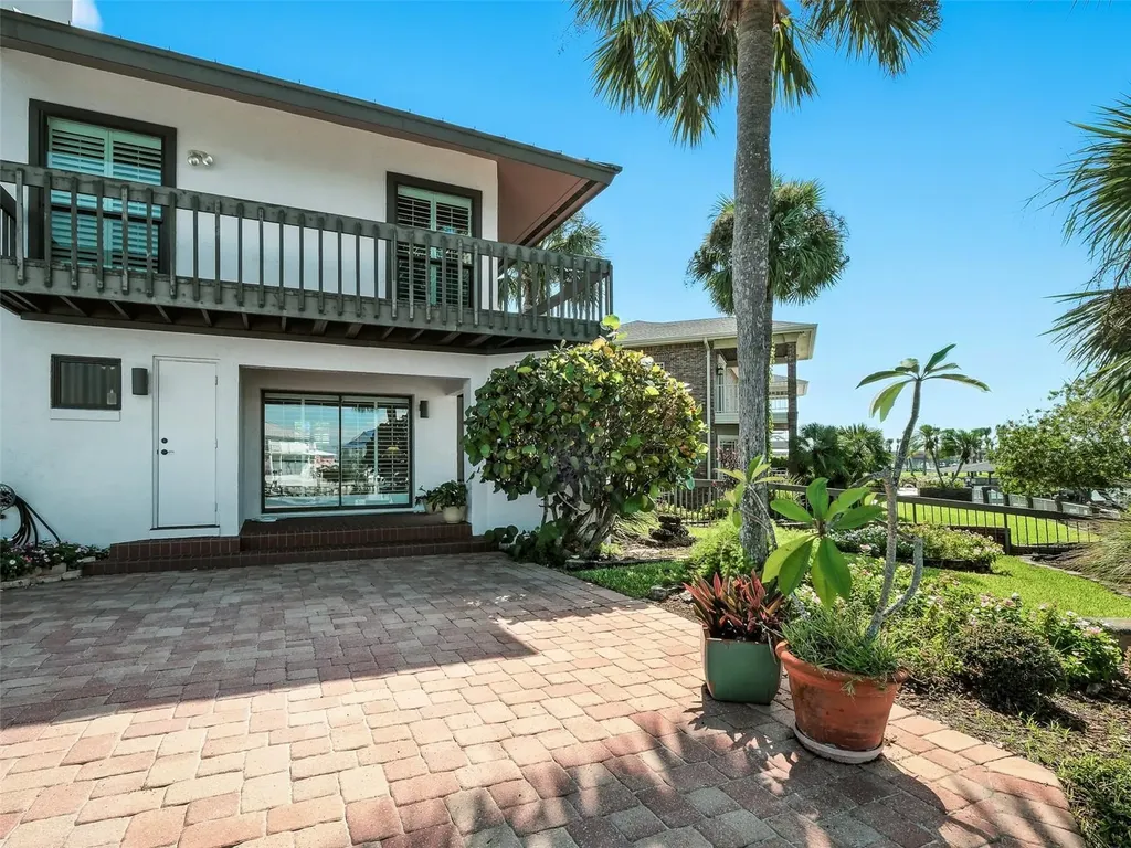 448 Quay Assisi New Smyrna Beach FL 32169