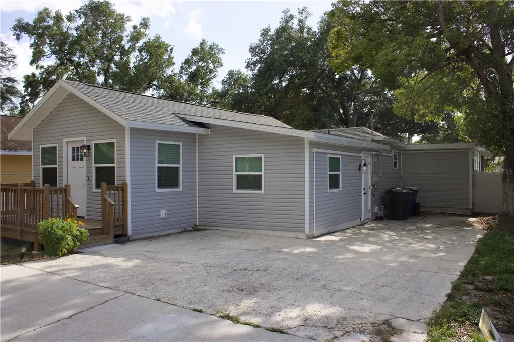 1574 Ewing Avenue Clearwater FL 33756