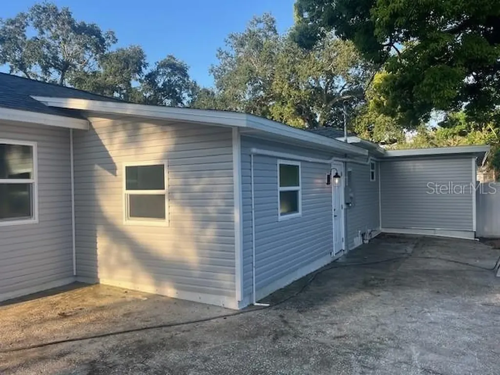 1574 Ewing Avenue Clearwater FL 33756
