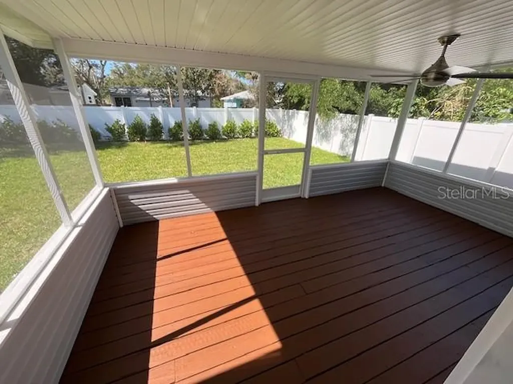 1574 Ewing Avenue Clearwater FL 33756