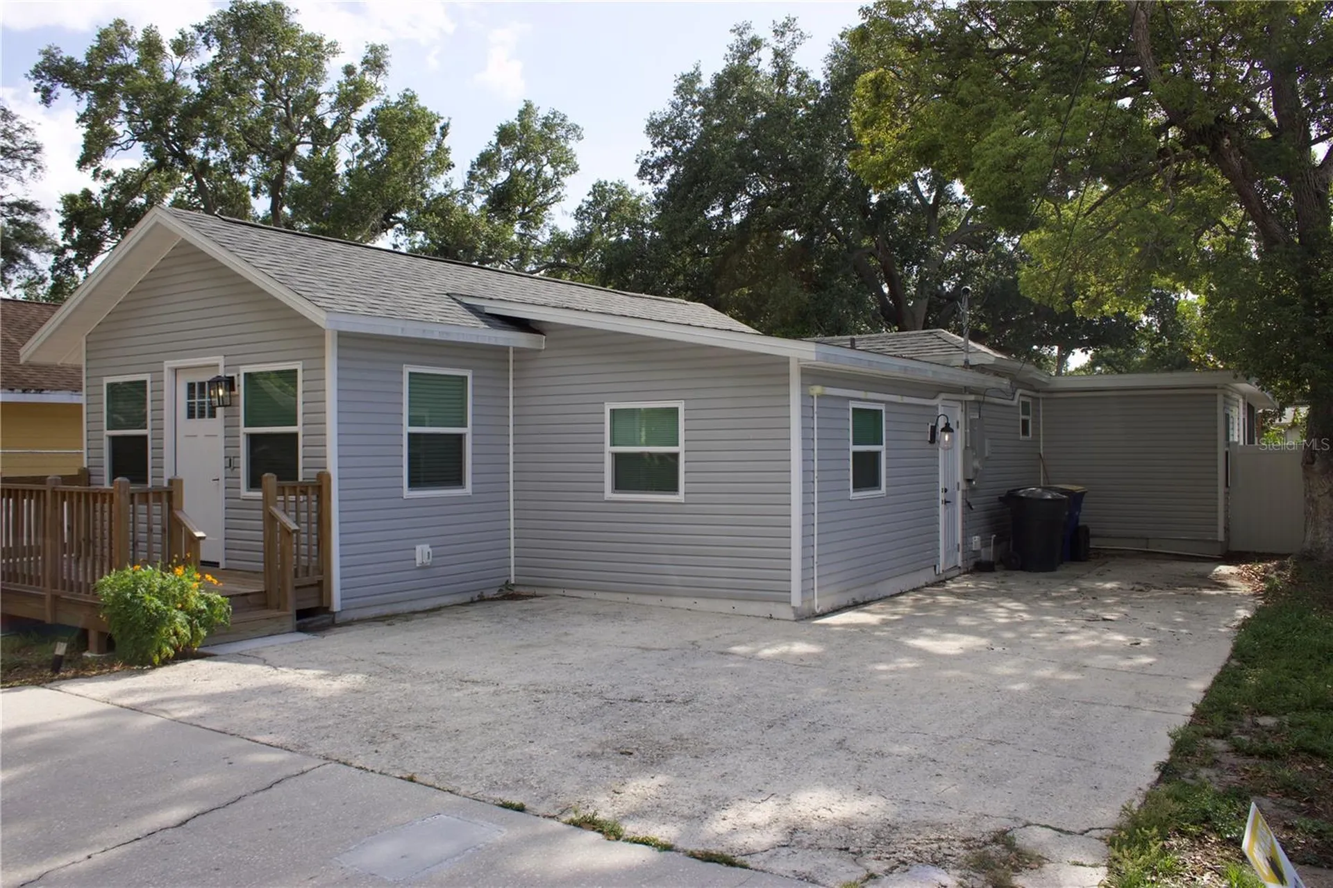 1574 Ewing Avenue Clearwater FL 33756