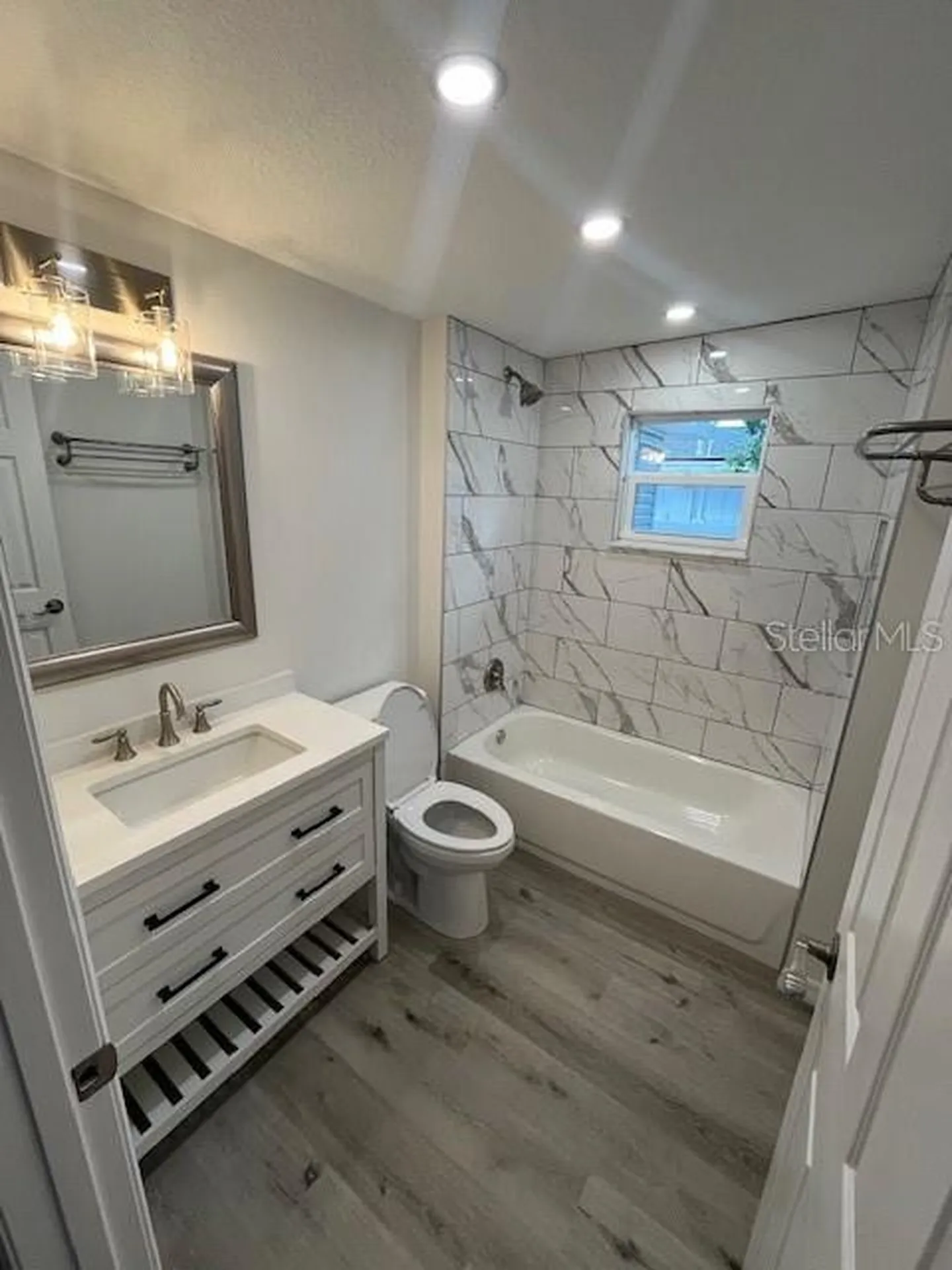 1574 Ewing Avenue Clearwater FL 33756