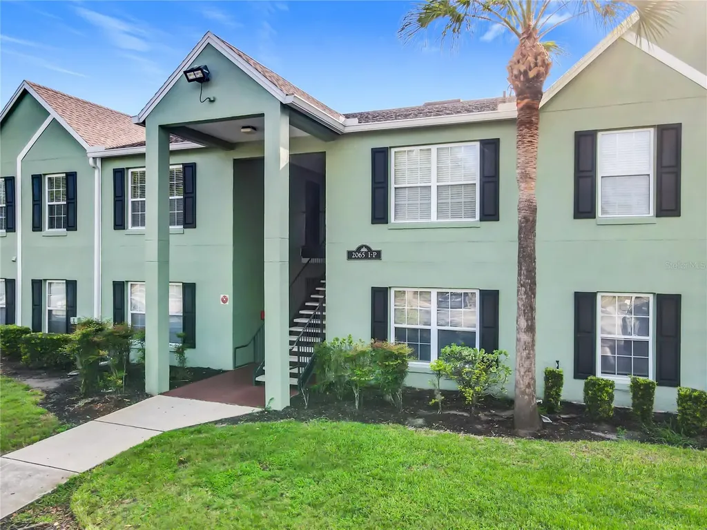 2065 Dixie Belle Drive Orlando FL 32812