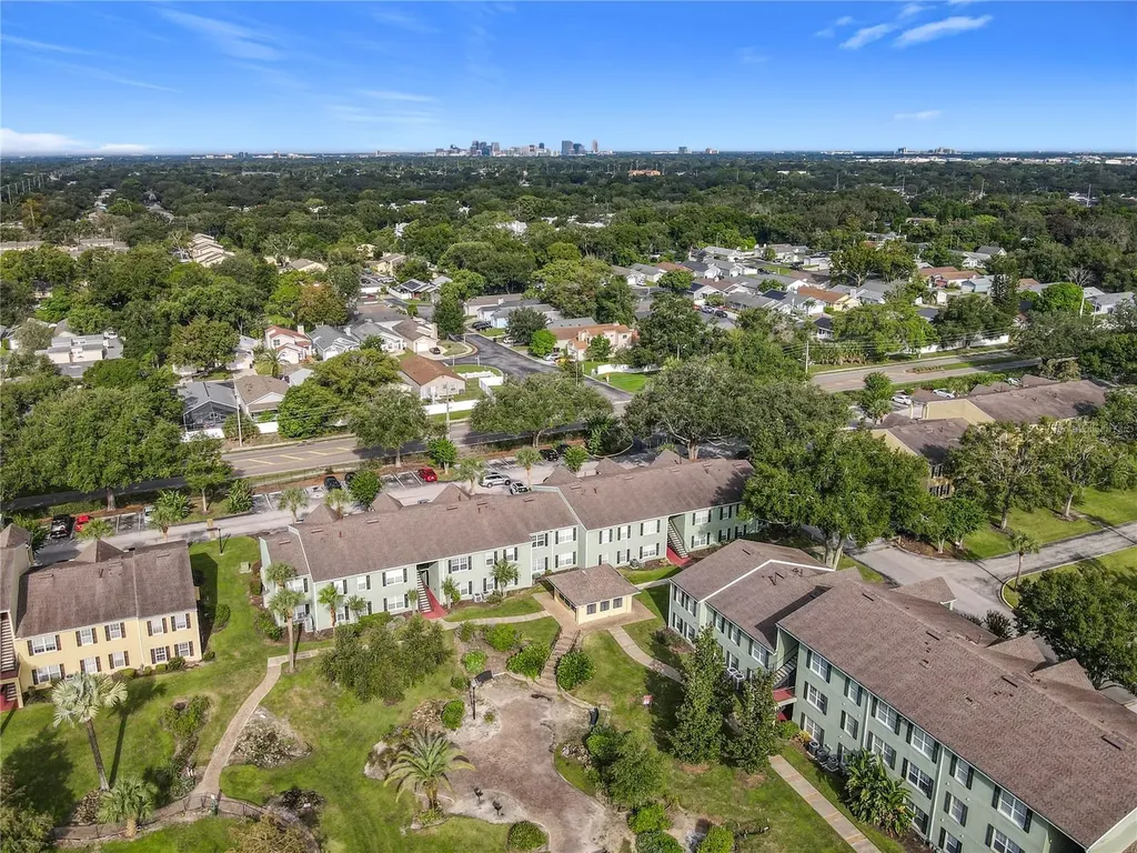 2065 Dixie Belle Drive Orlando FL 32812