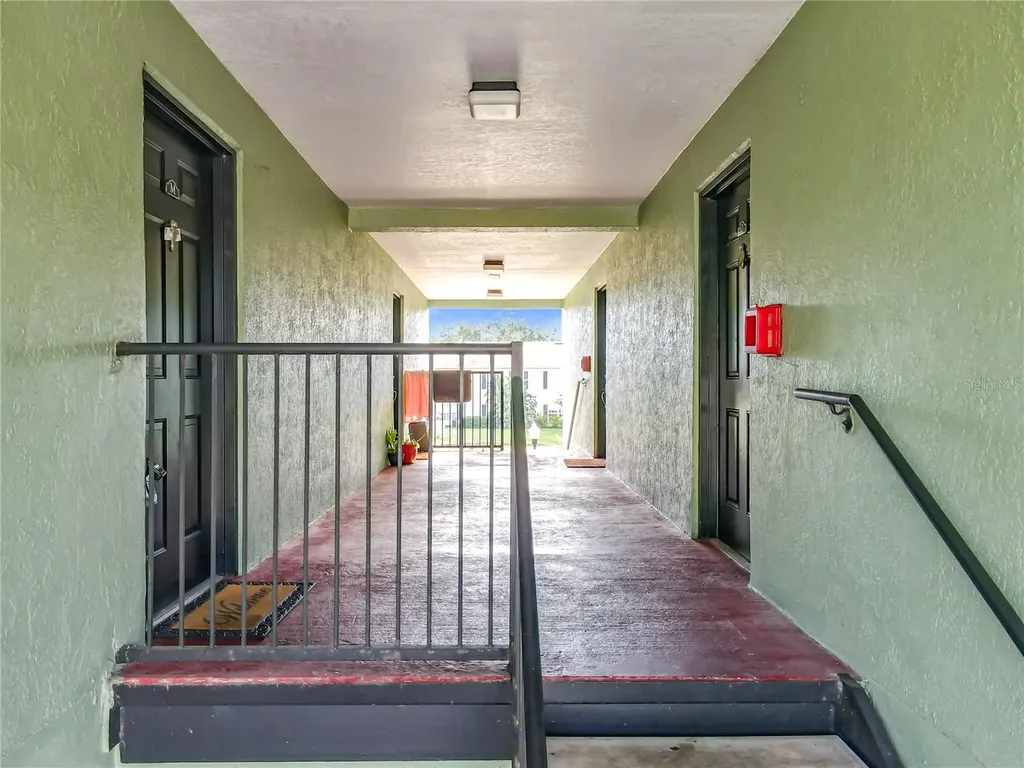 2065 Dixie Belle Drive Orlando FL 32812