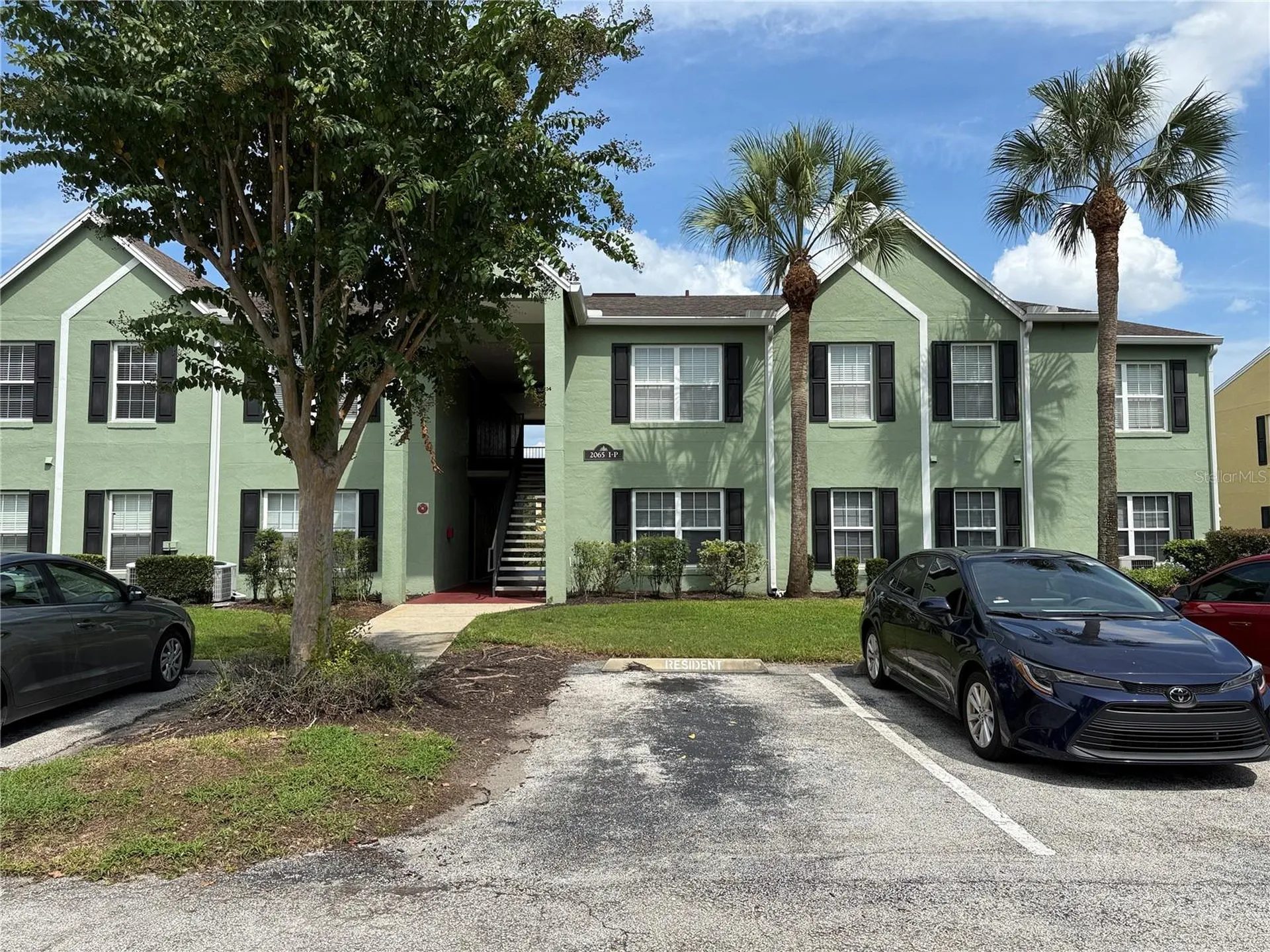 2065 Dixie Belle Drive Orlando FL 32812