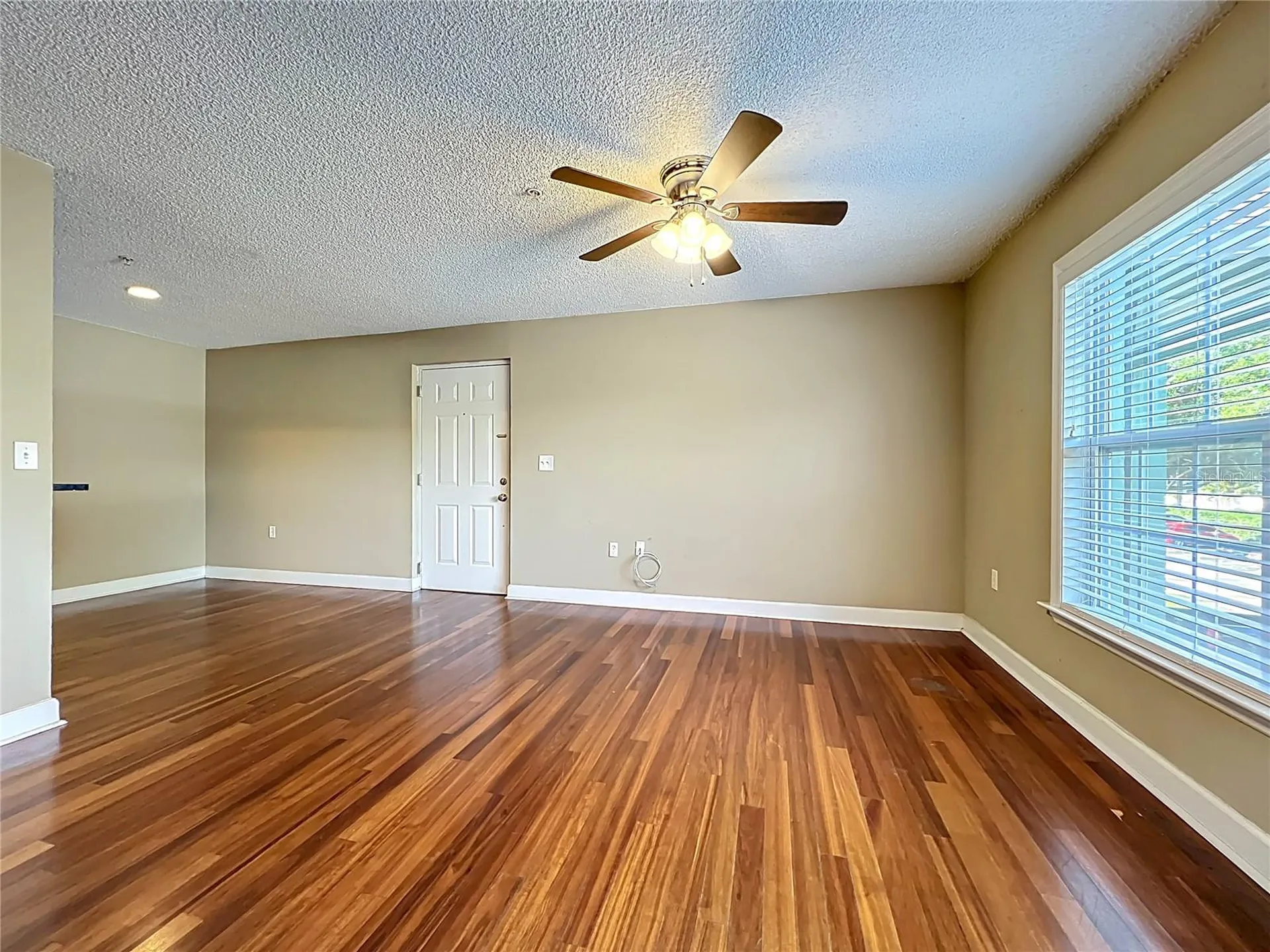 2065 Dixie Belle Drive Orlando FL 32812