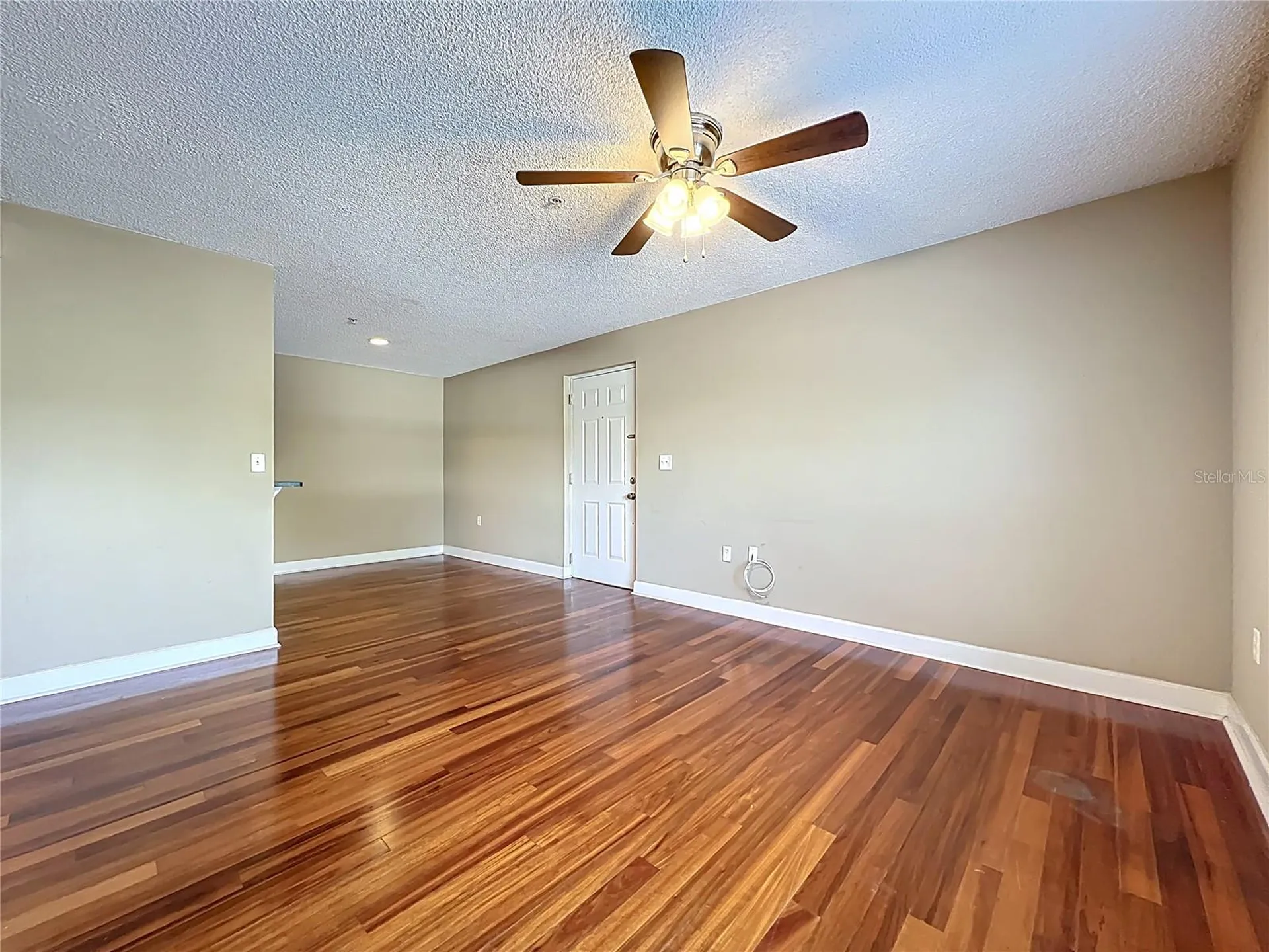 2065 Dixie Belle Drive Orlando FL 32812
