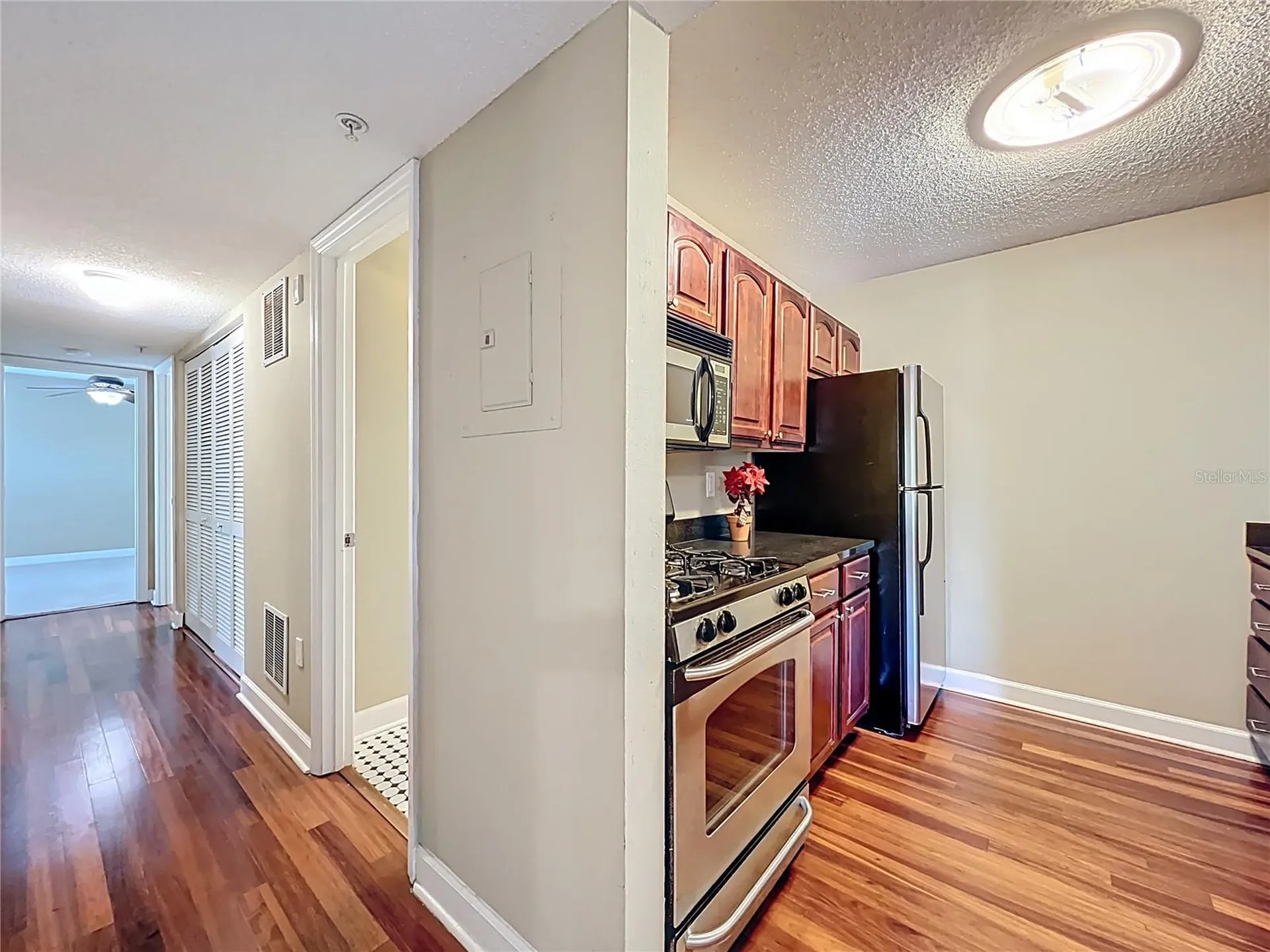 2065 Dixie Belle Drive Orlando FL 32812