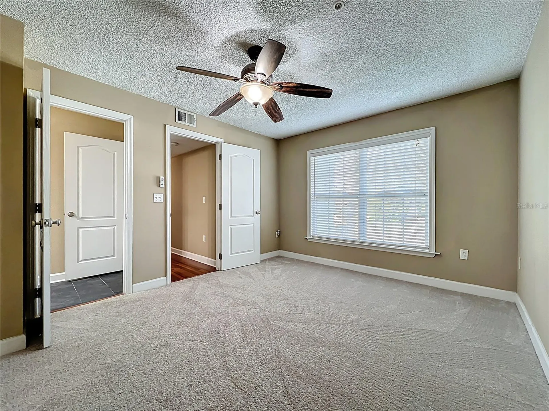 2065 Dixie Belle Drive Orlando FL 32812