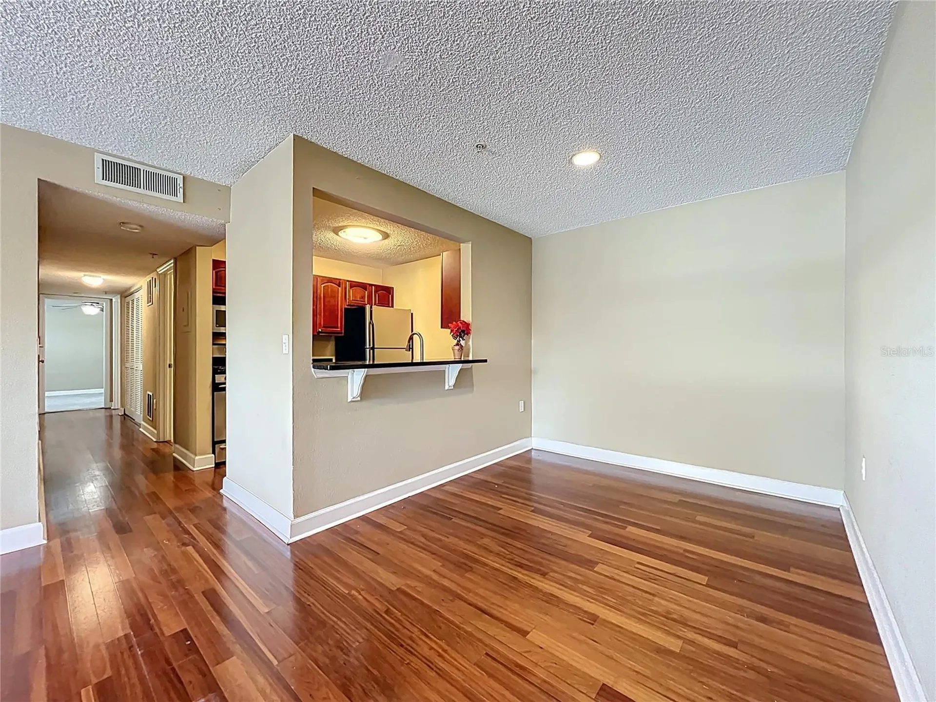 2065 Dixie Belle Drive Orlando FL 32812