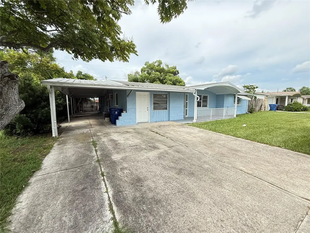 4233 Darlington Road Holiday FL 34691