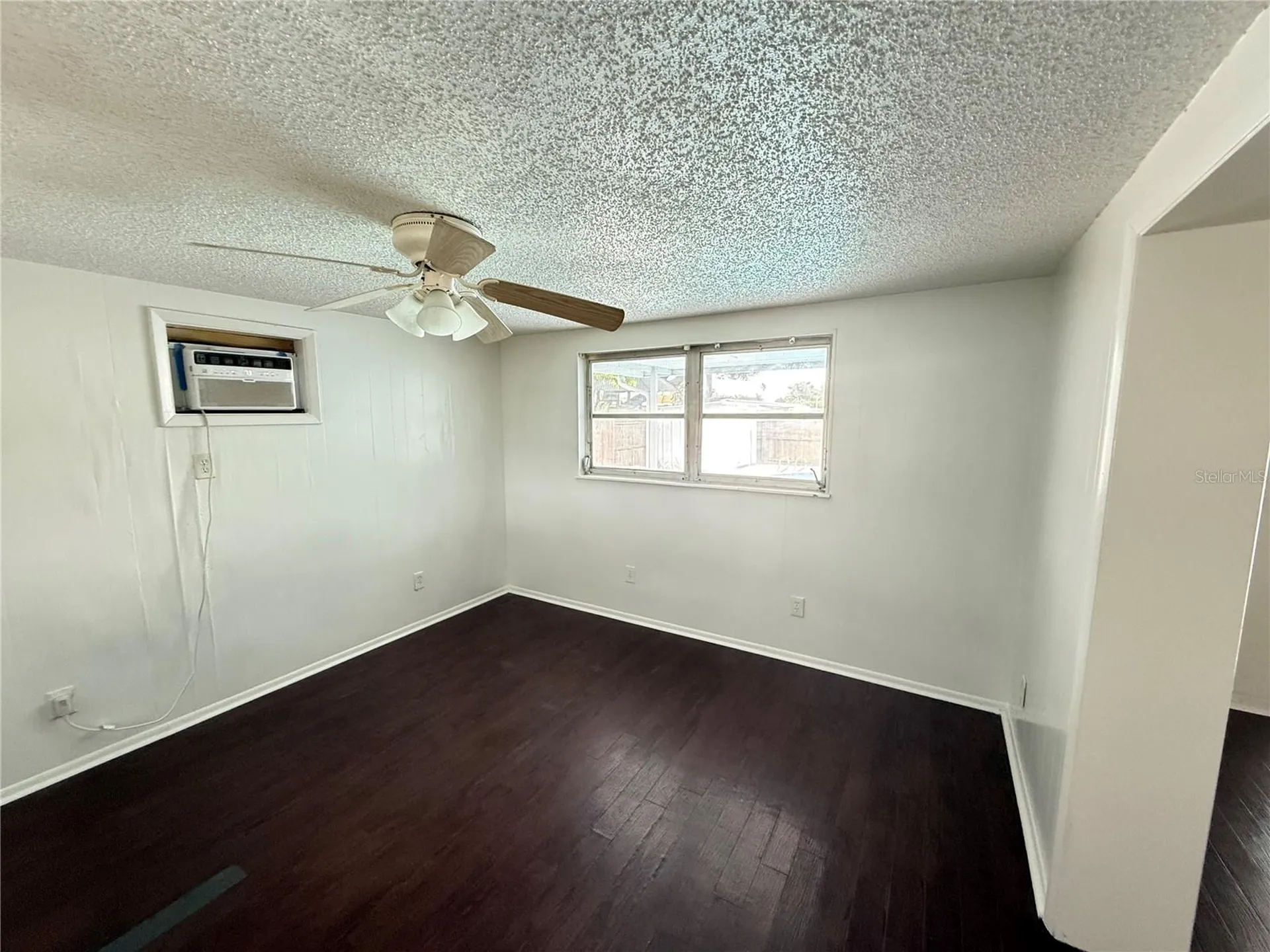 4233 Darlington Road Holiday FL 34691