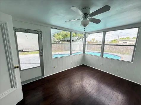 4233 Darlington Road Holiday FL 34691