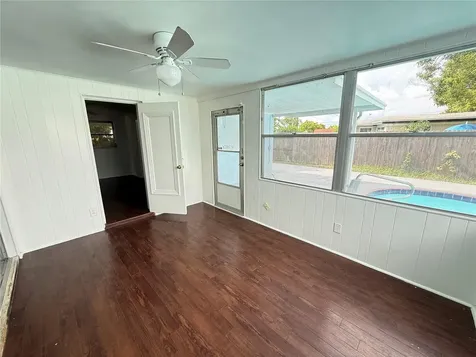 4233 Darlington Road Holiday FL 34691
