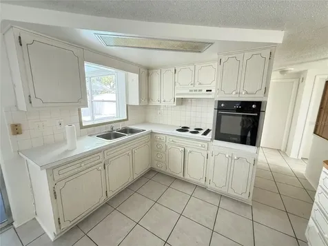 4233 Darlington Road Holiday FL 34691