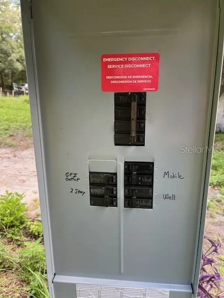 335 N County Road 315 Interlachen FL 32148