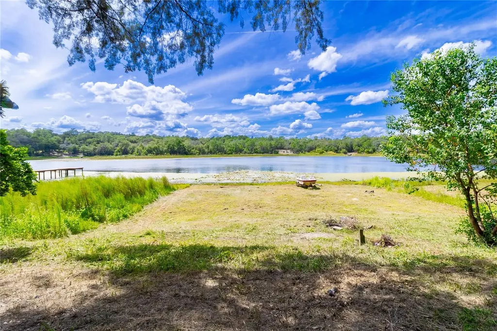 335 N County Road 315 Interlachen FL 32148