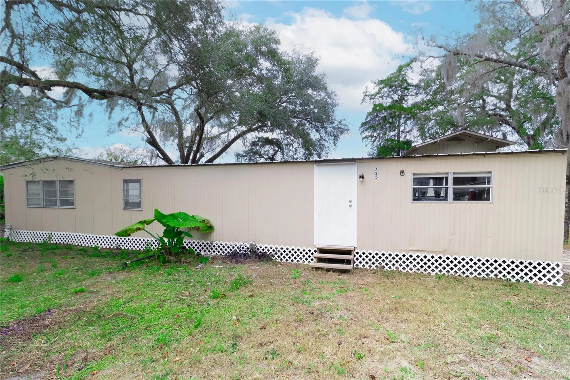 335 N County Road 315 Interlachen FL 32148